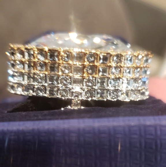 SWAROVSKI RING - Picture 2 of 4